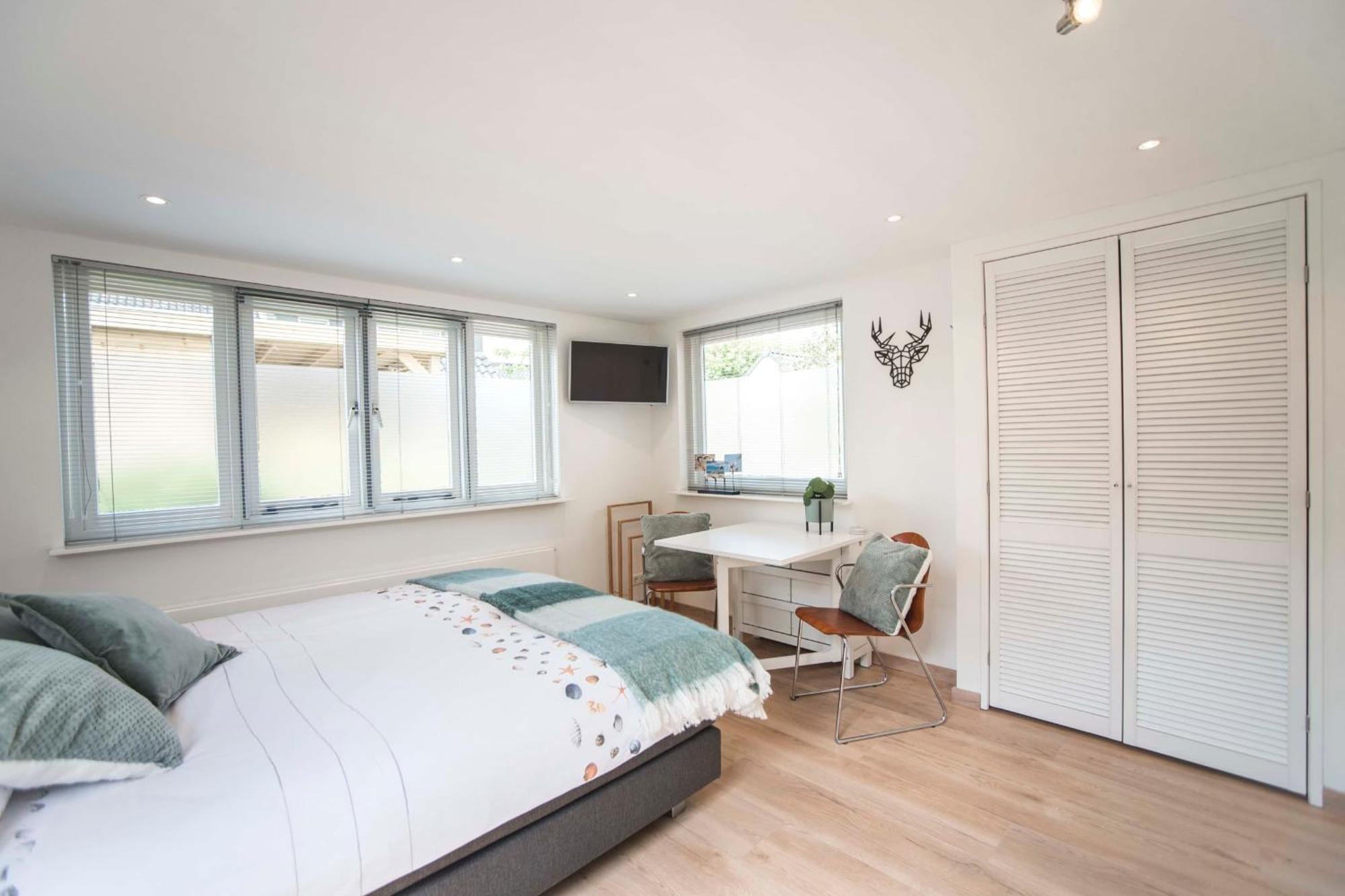 Studio 4 U With Private Parking Зандфорт Экстерьер фото